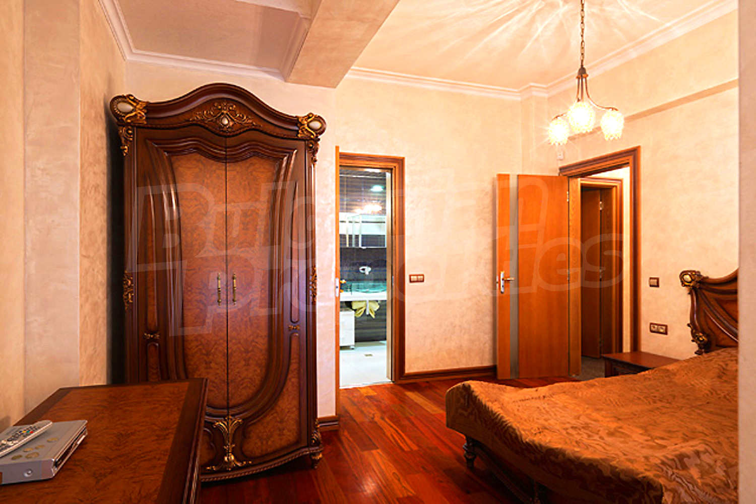 Gallery Picture 6