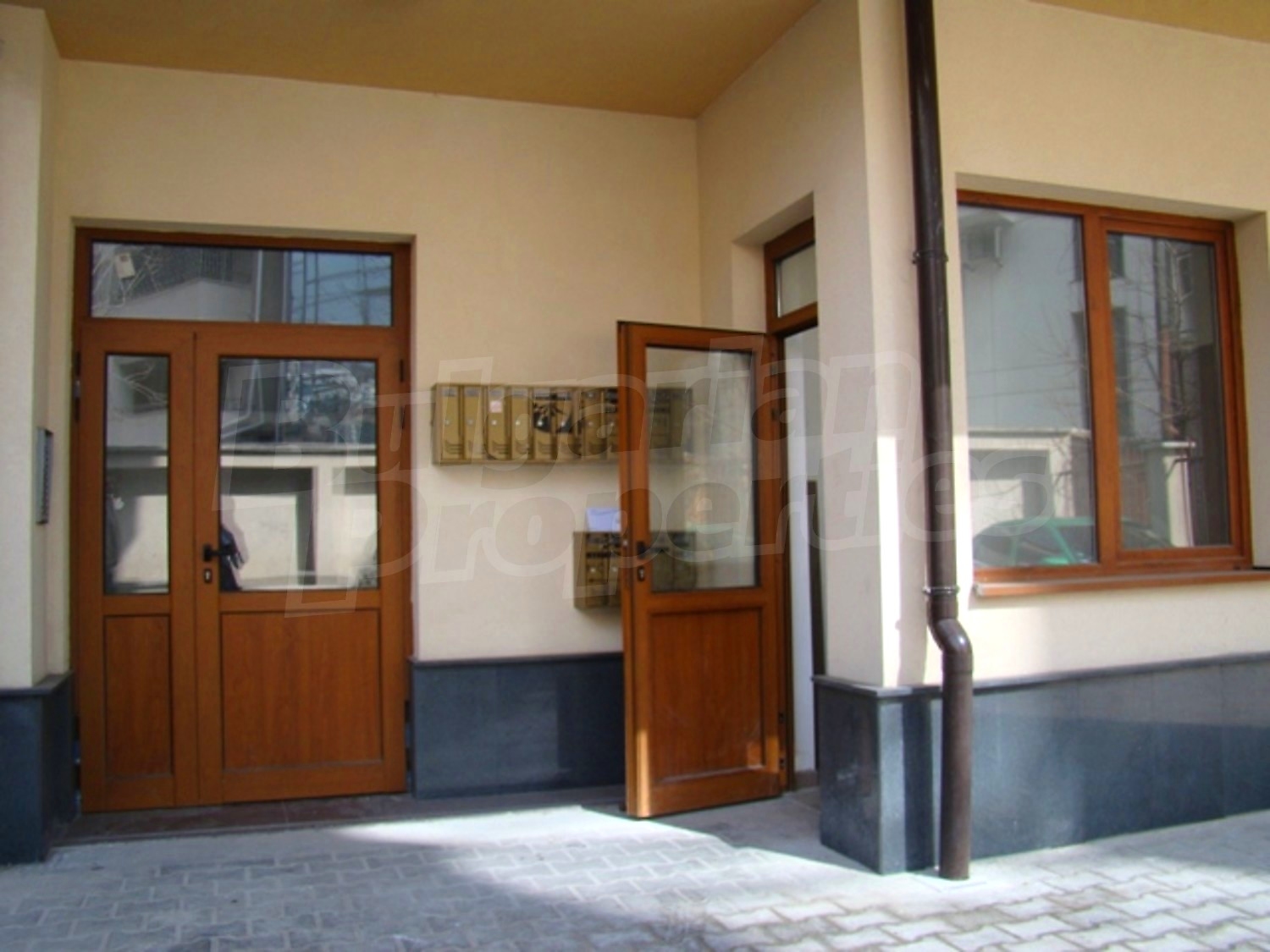 Gallery Picture 30