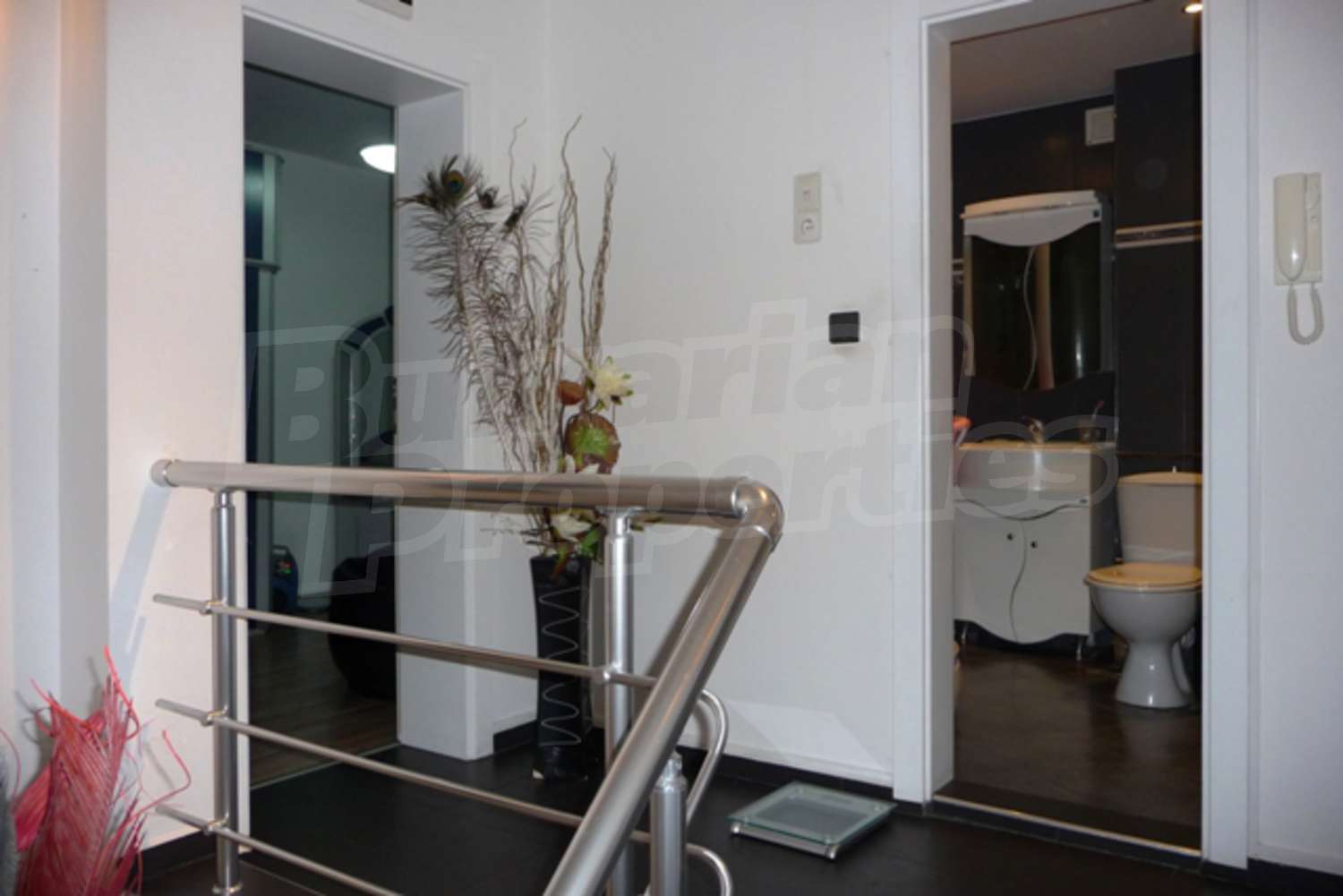 Gallery Picture 16