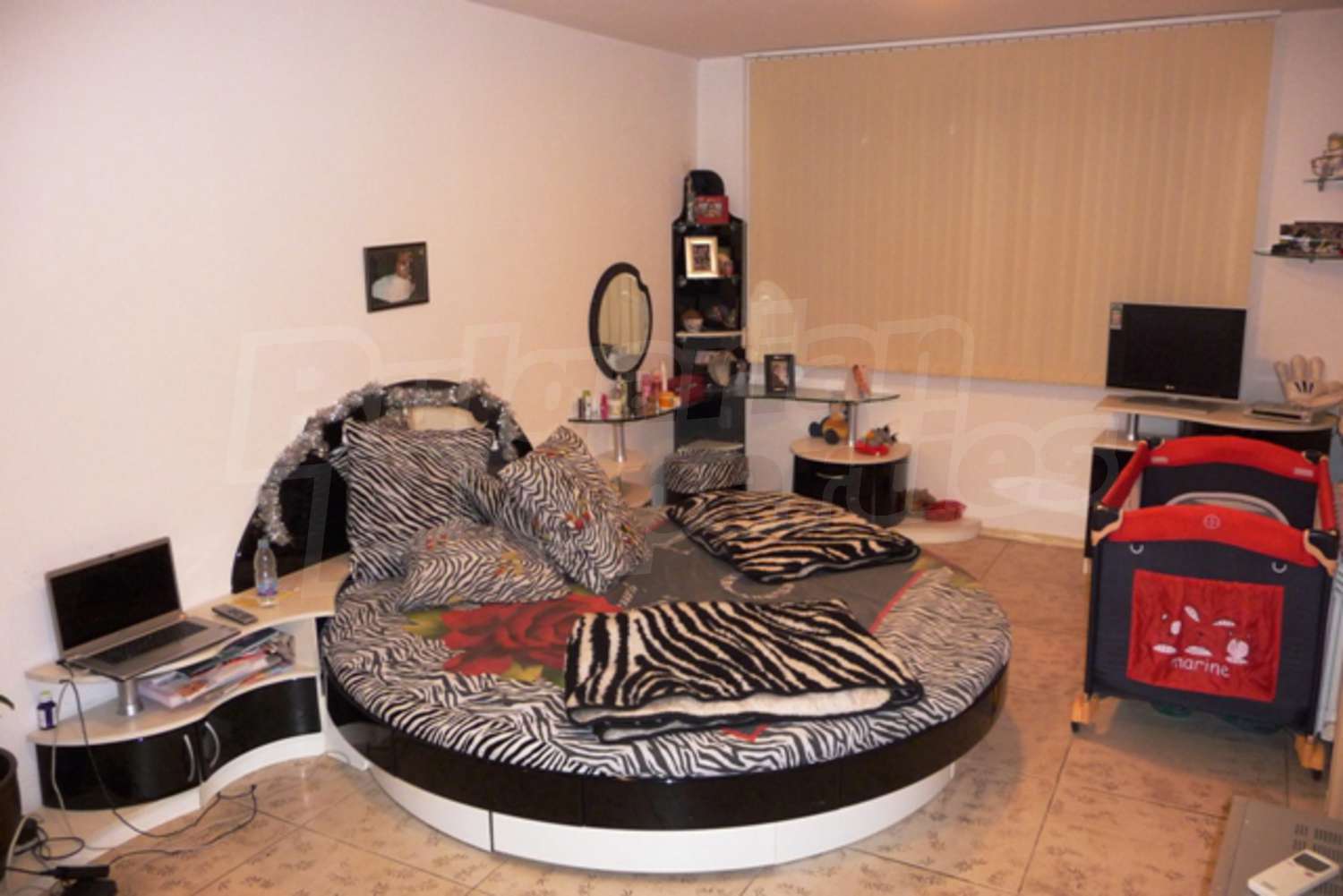 Gallery Picture 20
