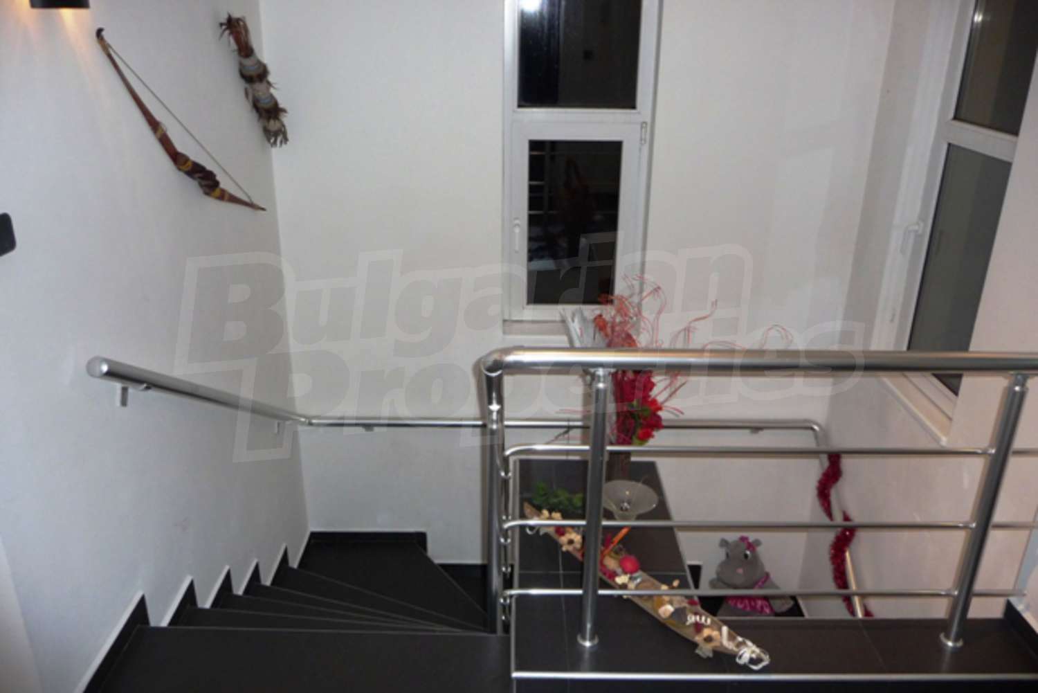 Gallery Picture 33