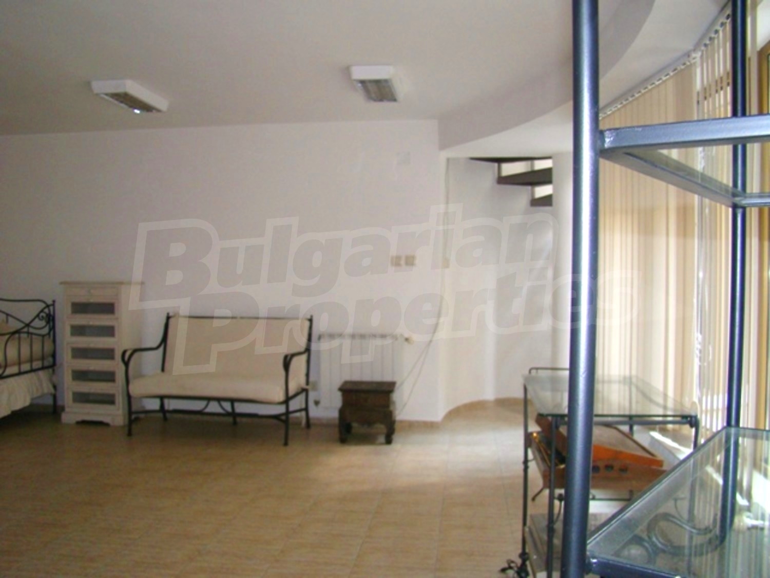 Gallery Picture 17