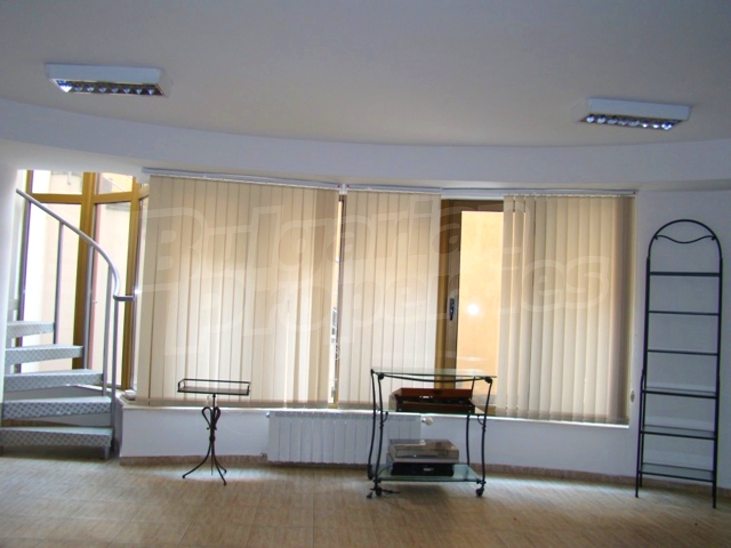 Gallery Picture 18