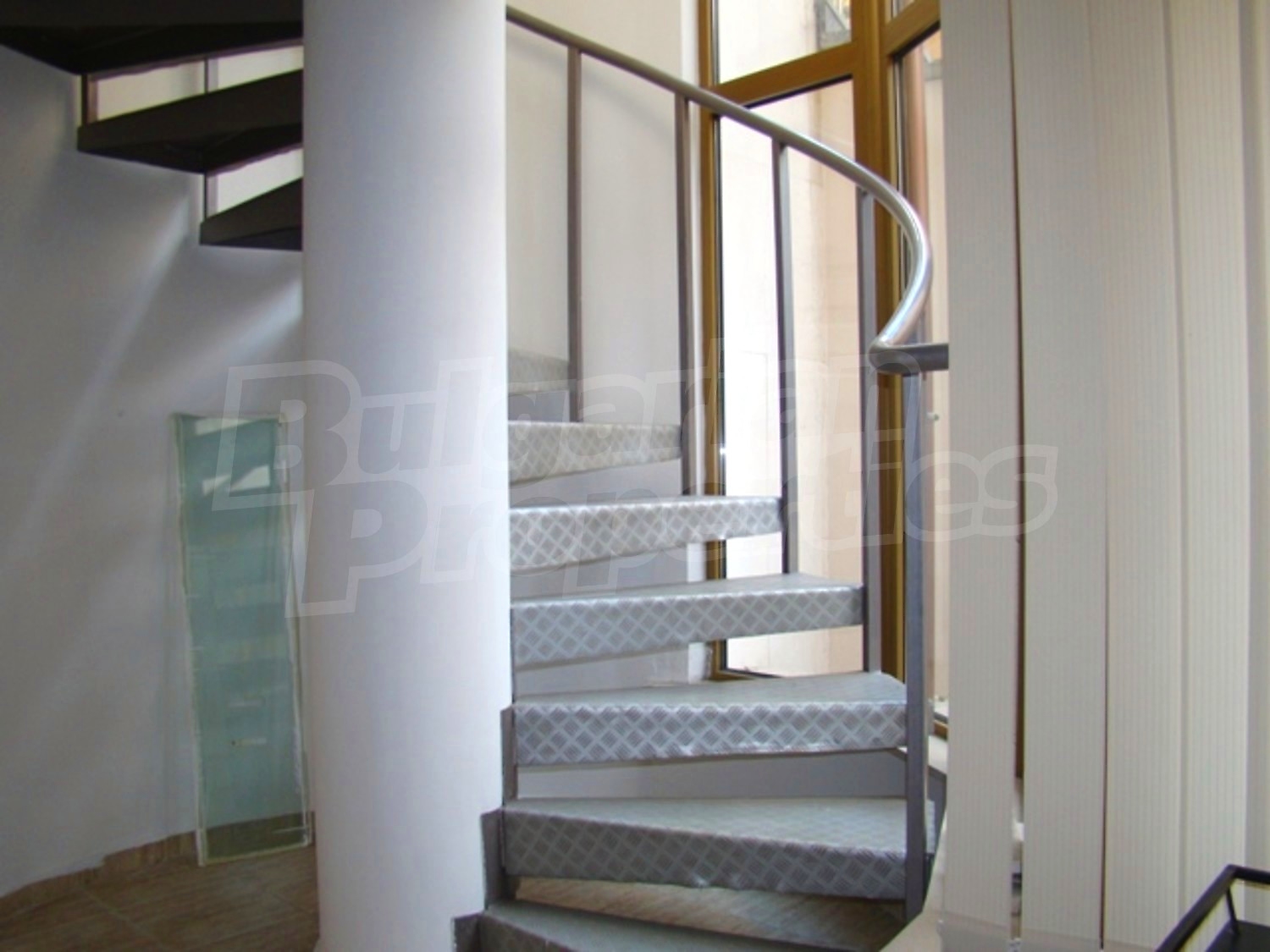 Gallery Picture 19