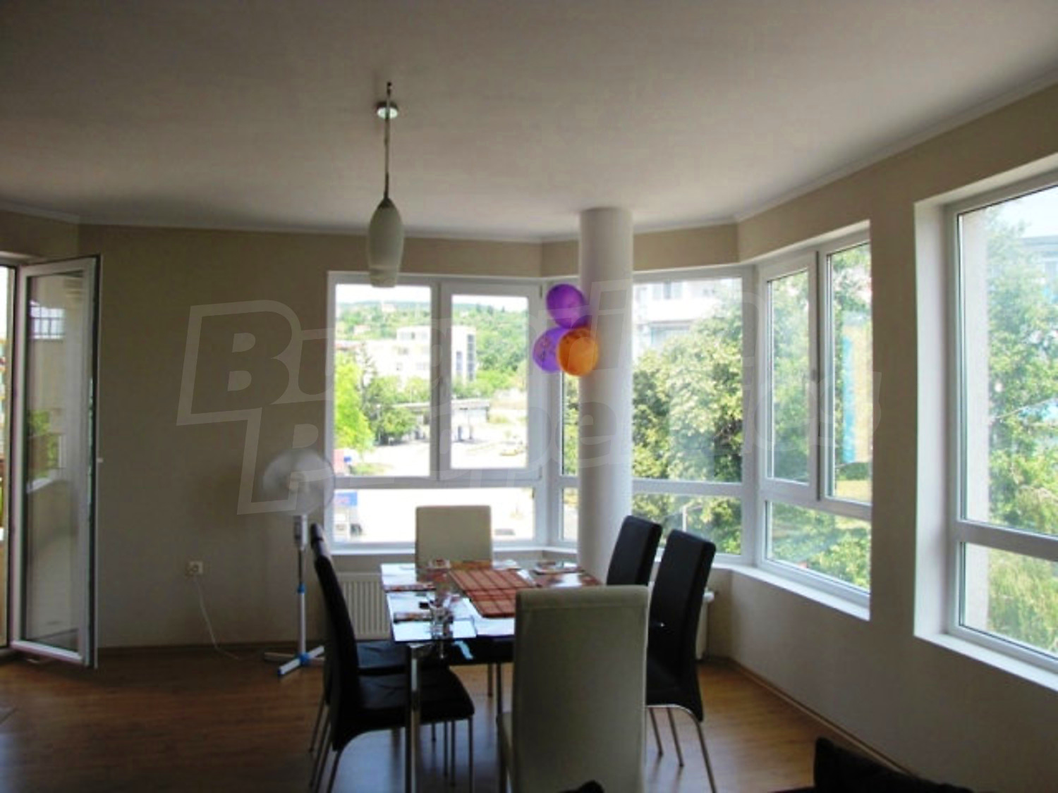 Gallery Picture 3