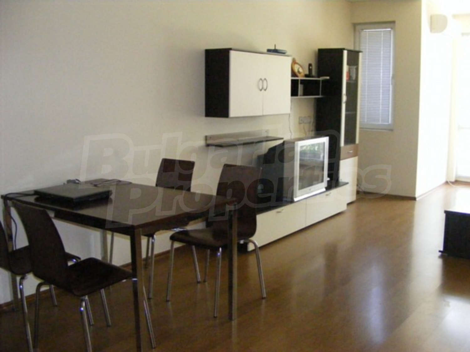 Gallery Picture 6