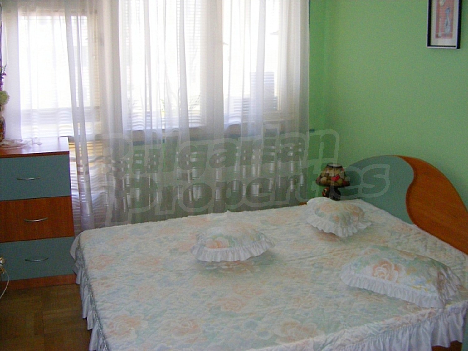 Gallery Picture 5