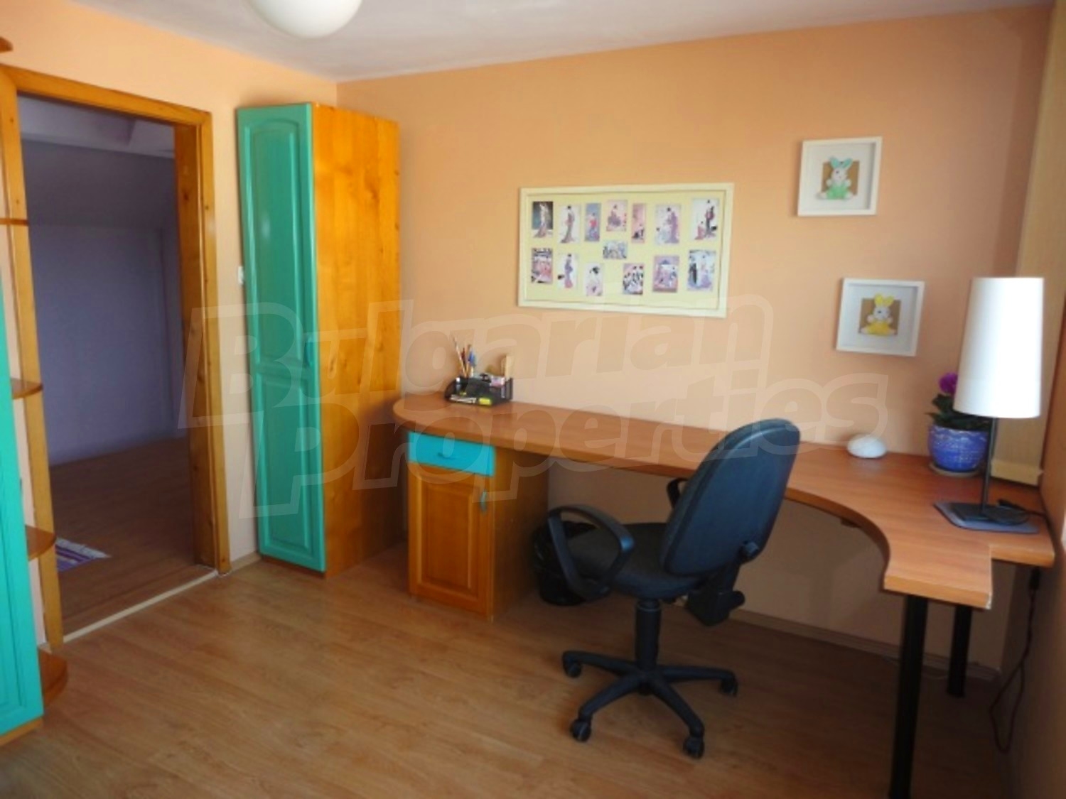 Gallery Picture 28