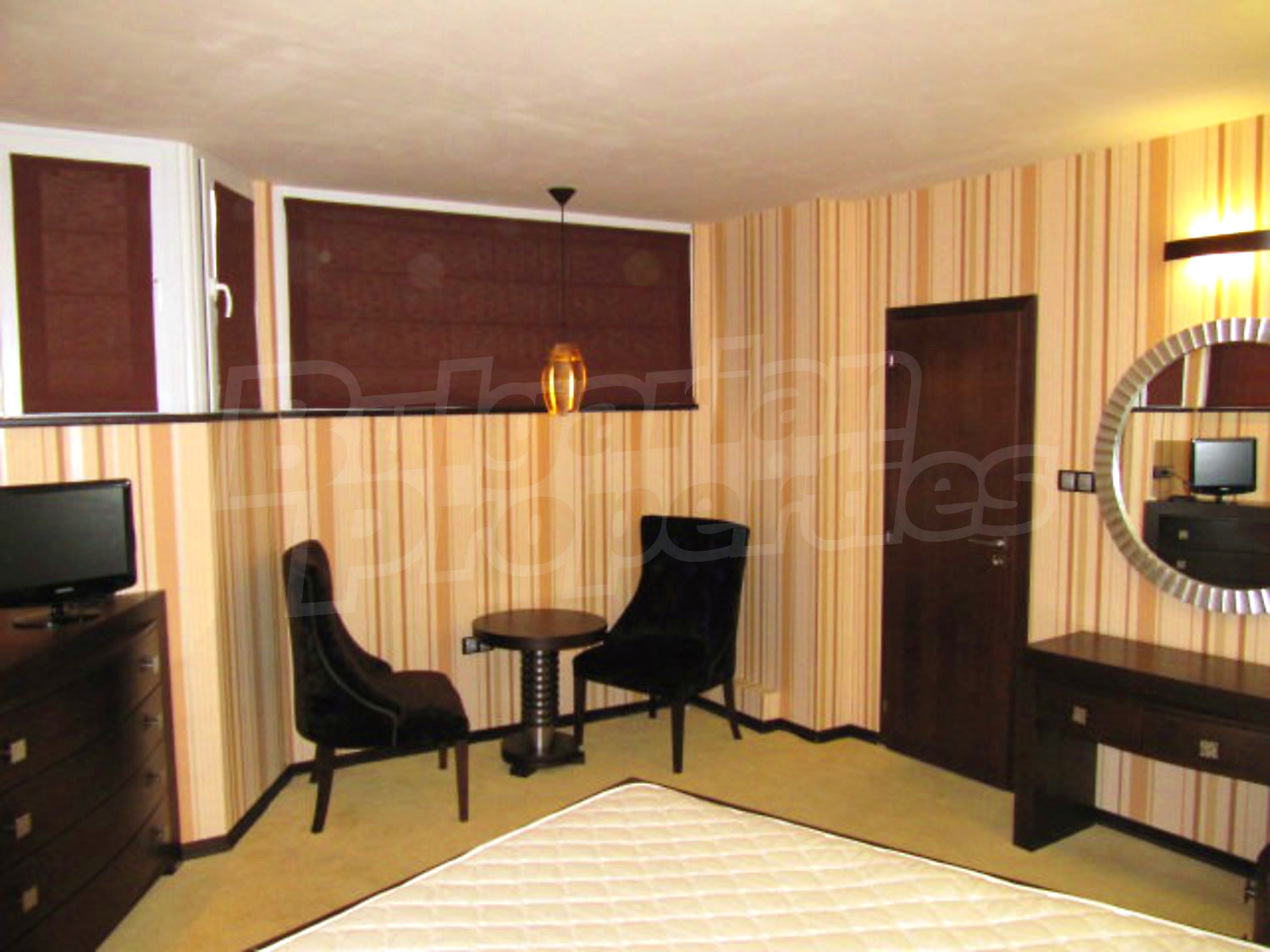 Gallery Picture 24