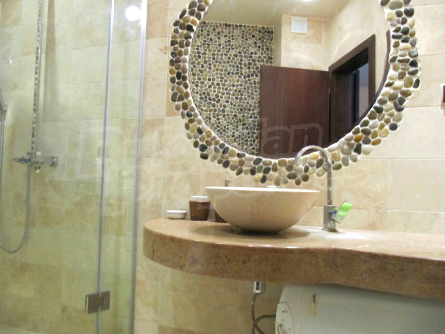 Gallery Picture 25