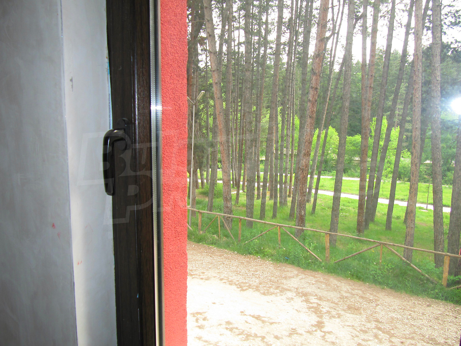 Gallery Picture 9