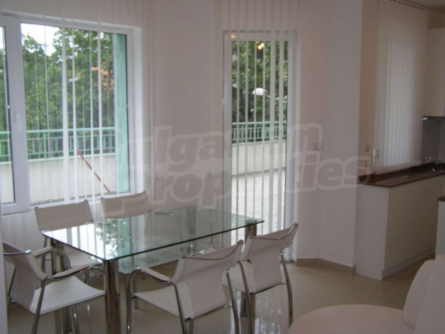 Gallery Picture 4
