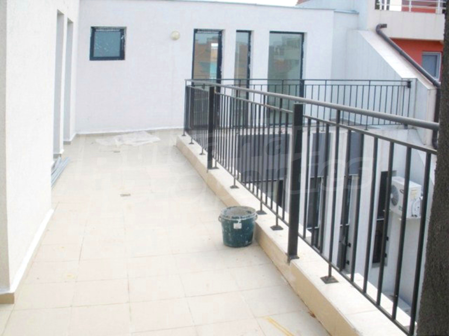 Gallery Picture 13