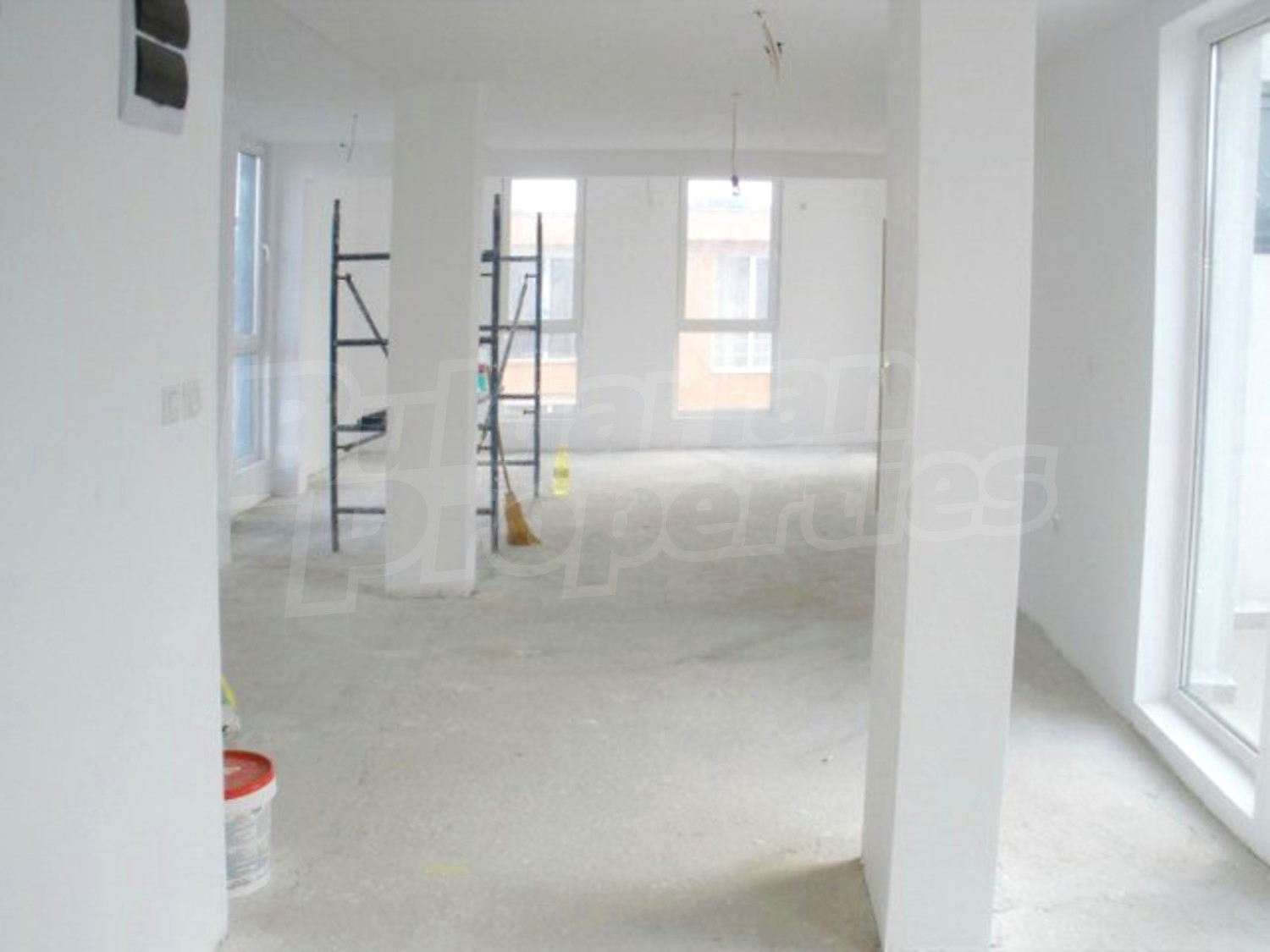 Gallery Picture 3
