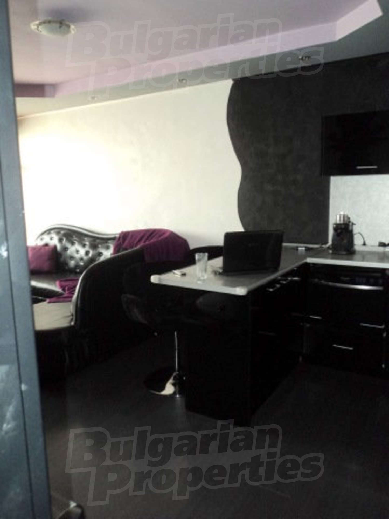 Gallery Picture 14