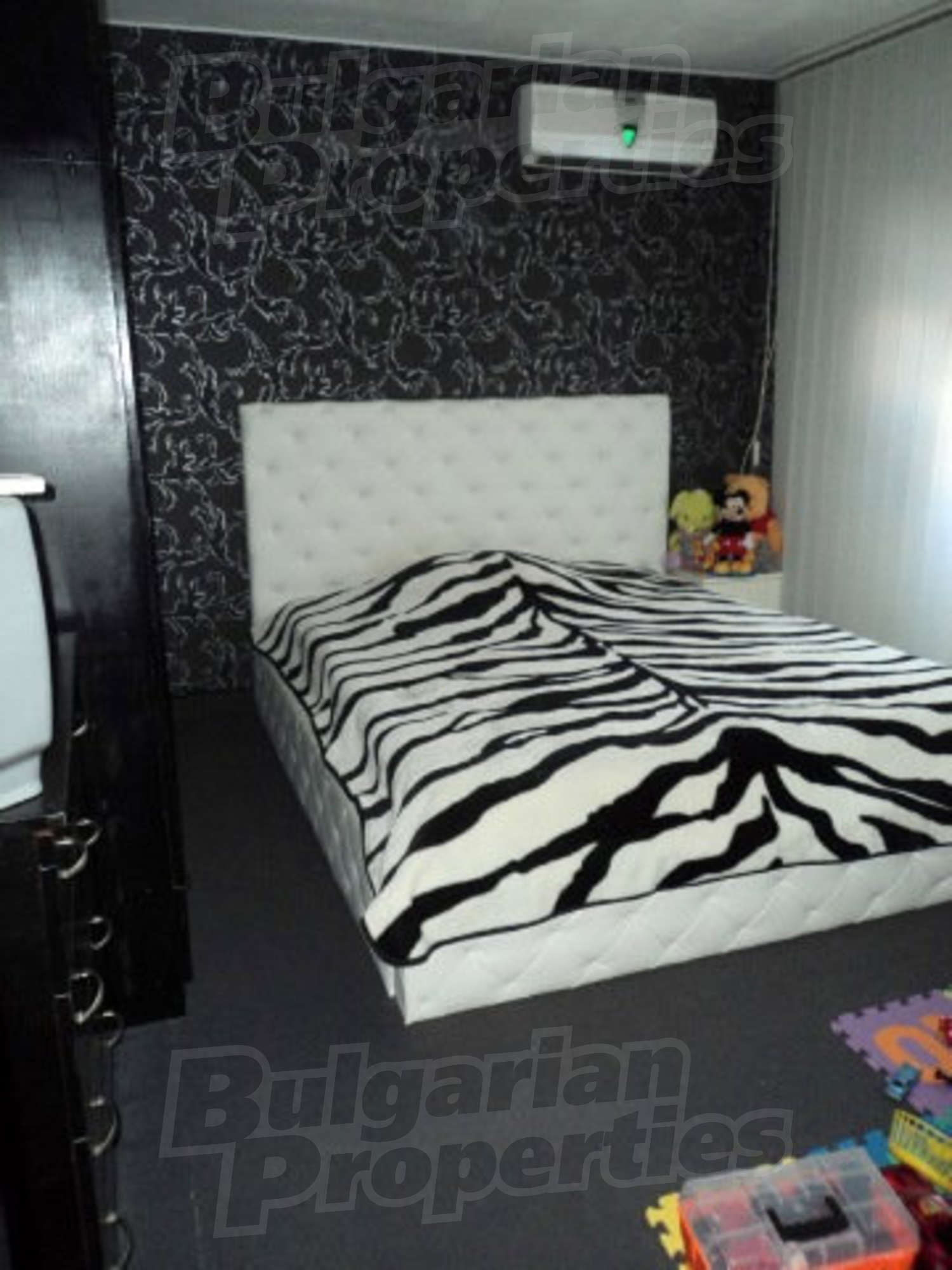 Gallery Picture 36
