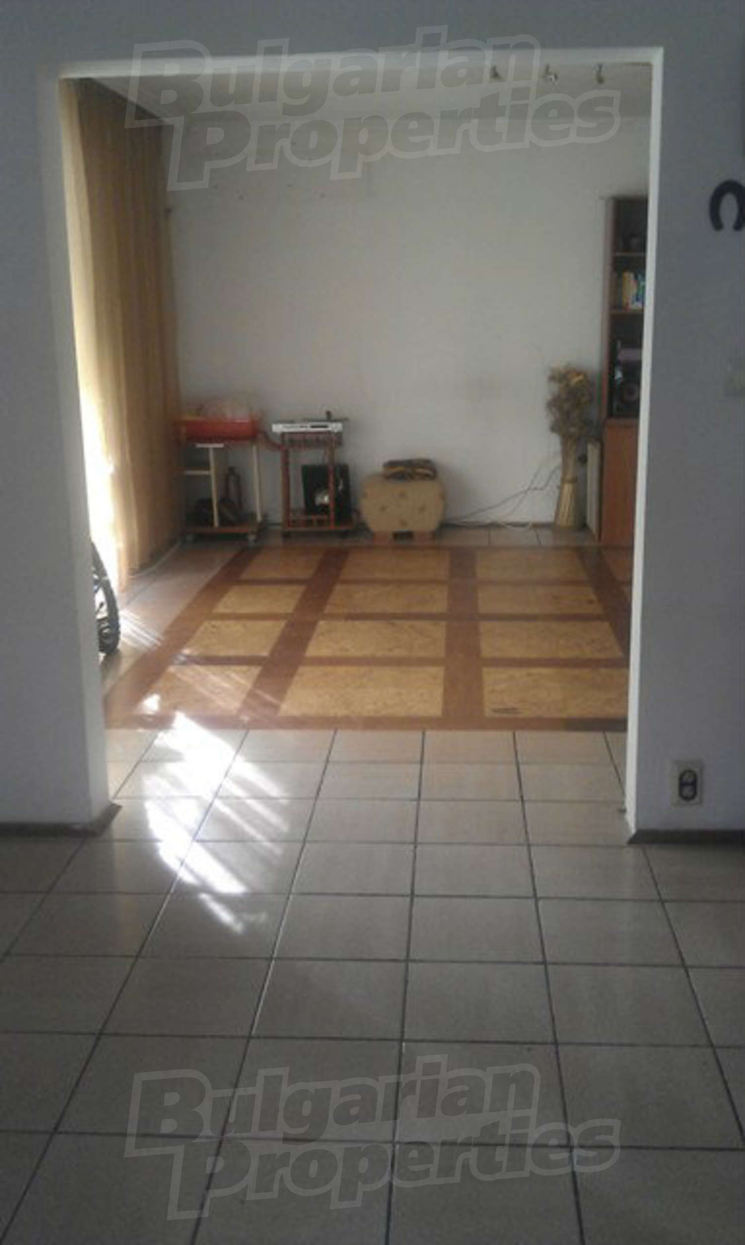 Gallery Picture 10