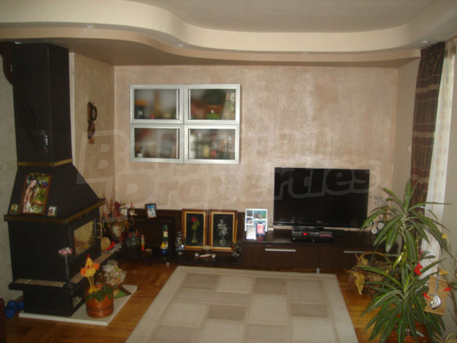 Gallery Picture 13