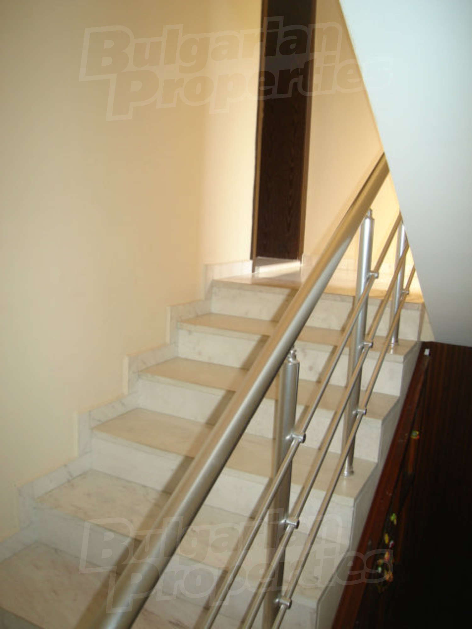Gallery Picture 15