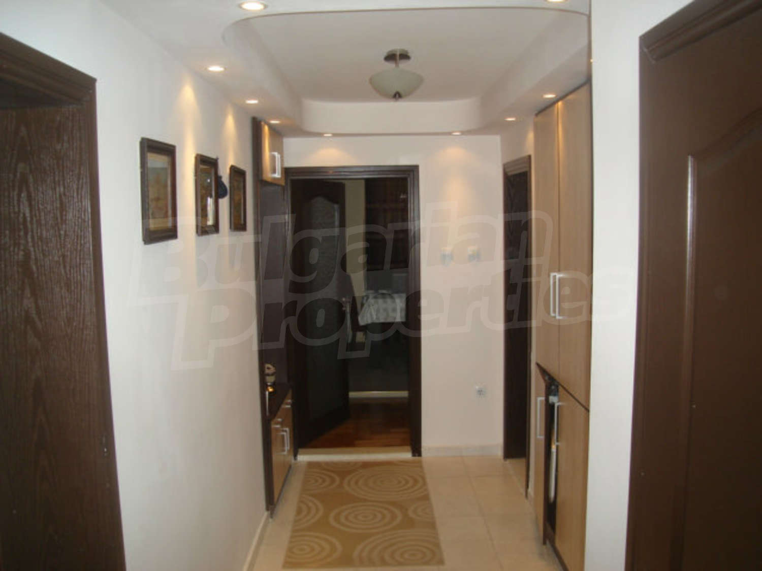 Gallery Picture 16