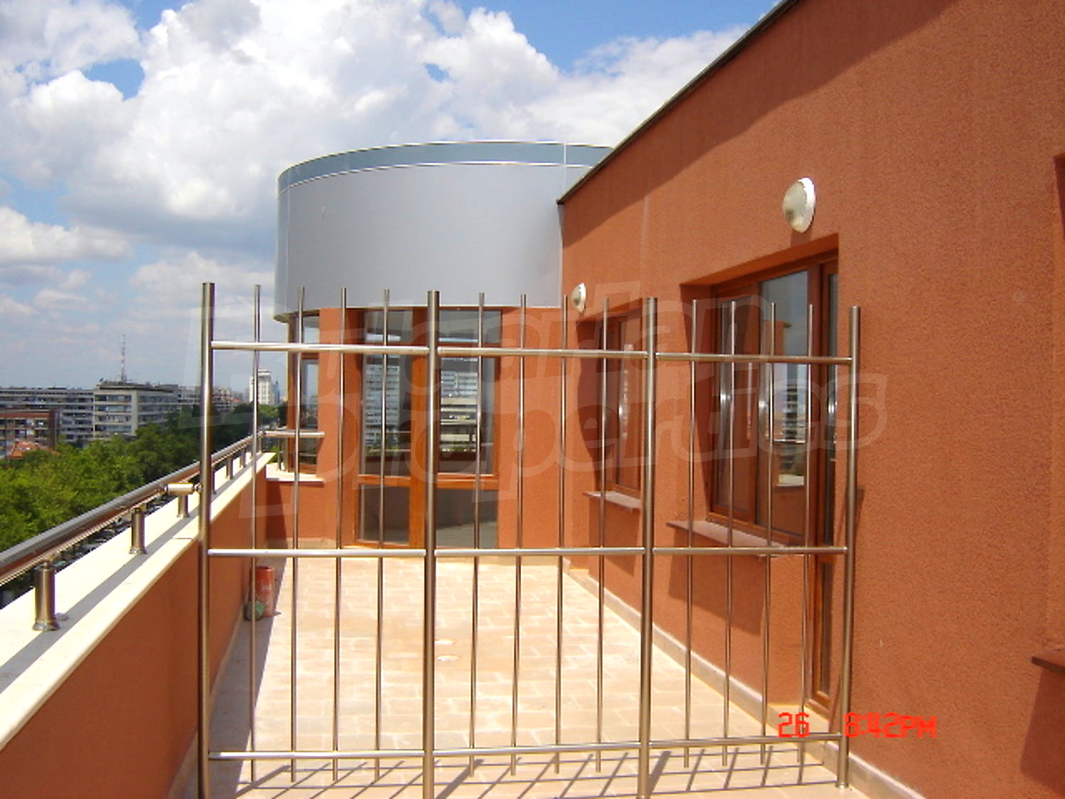 Gallery Picture 8