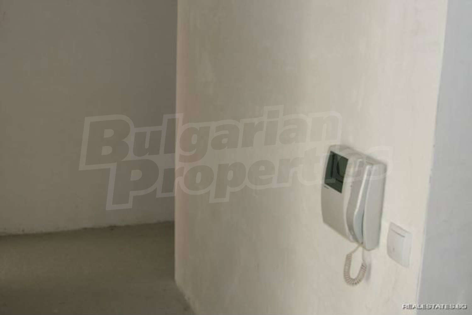 Gallery Picture 10