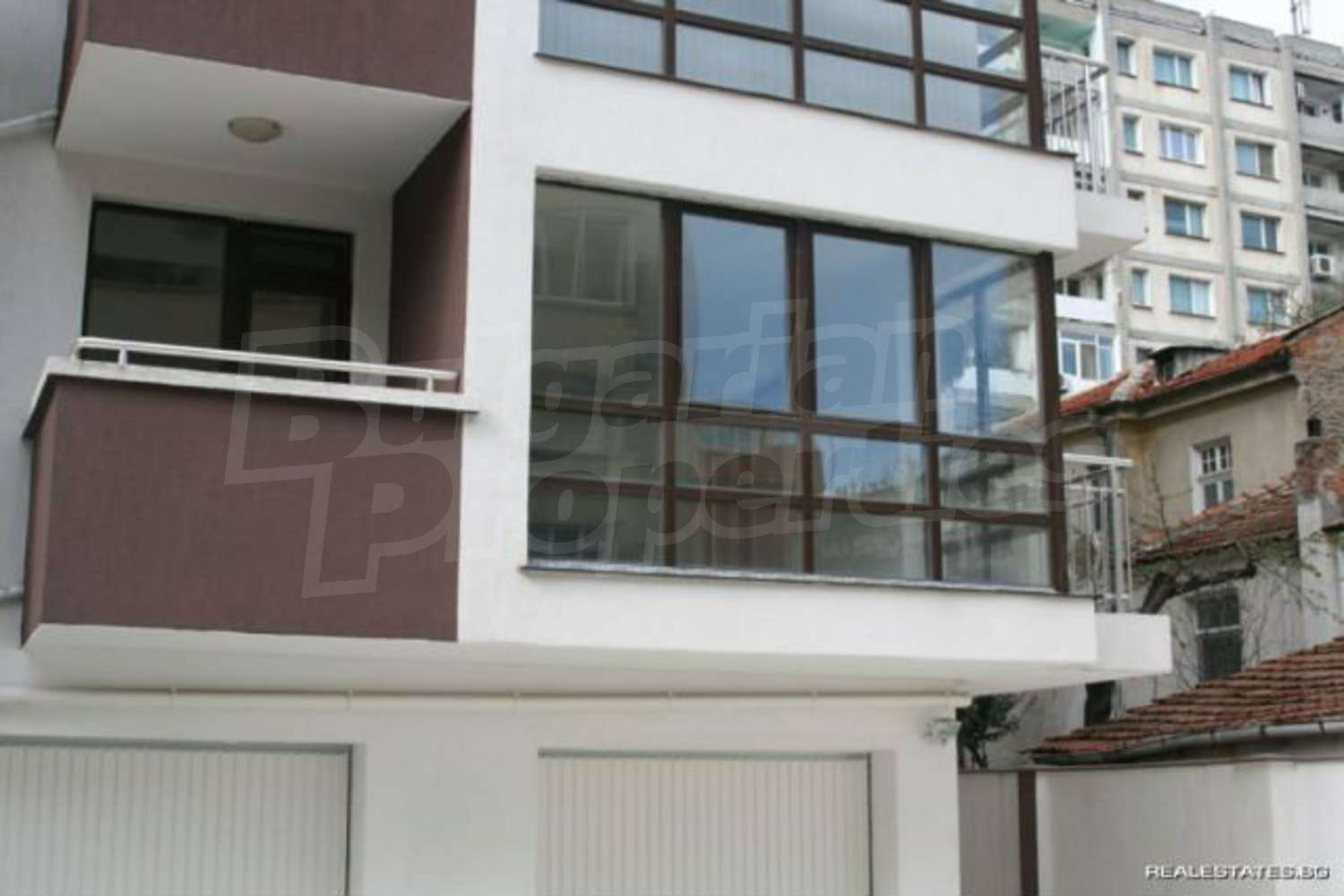 Gallery Picture 8