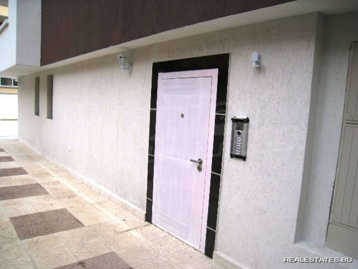 Gallery Picture 9