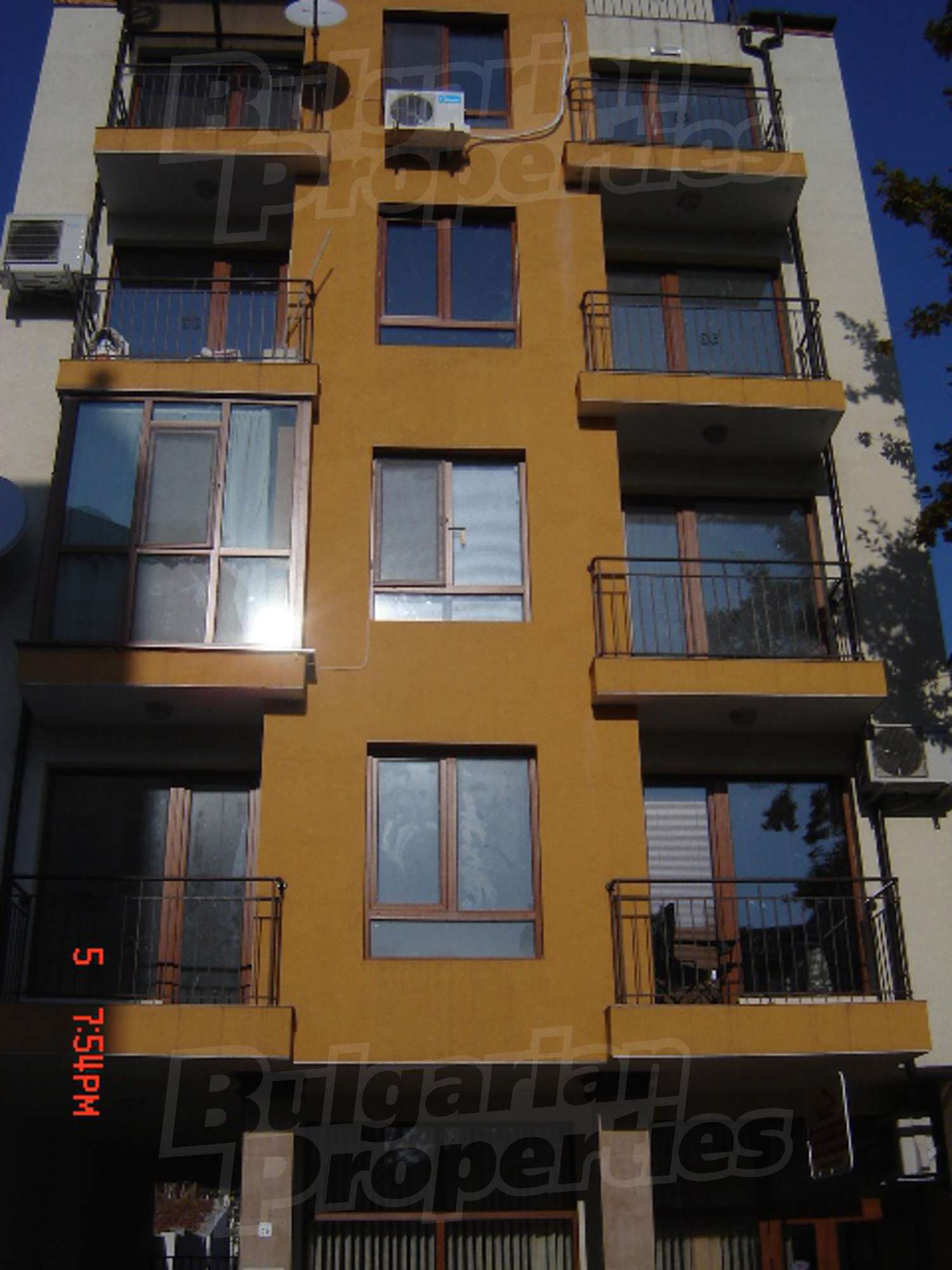 Gallery Picture 2