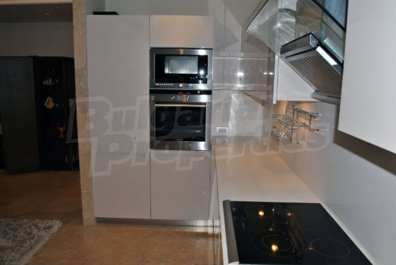 Gallery Picture 10