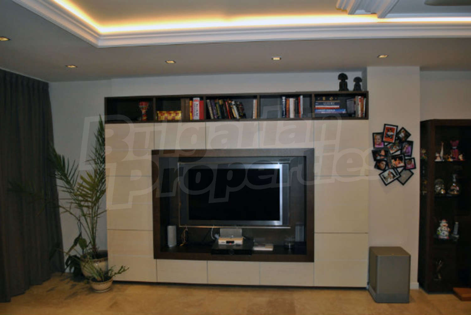 Gallery Picture 9