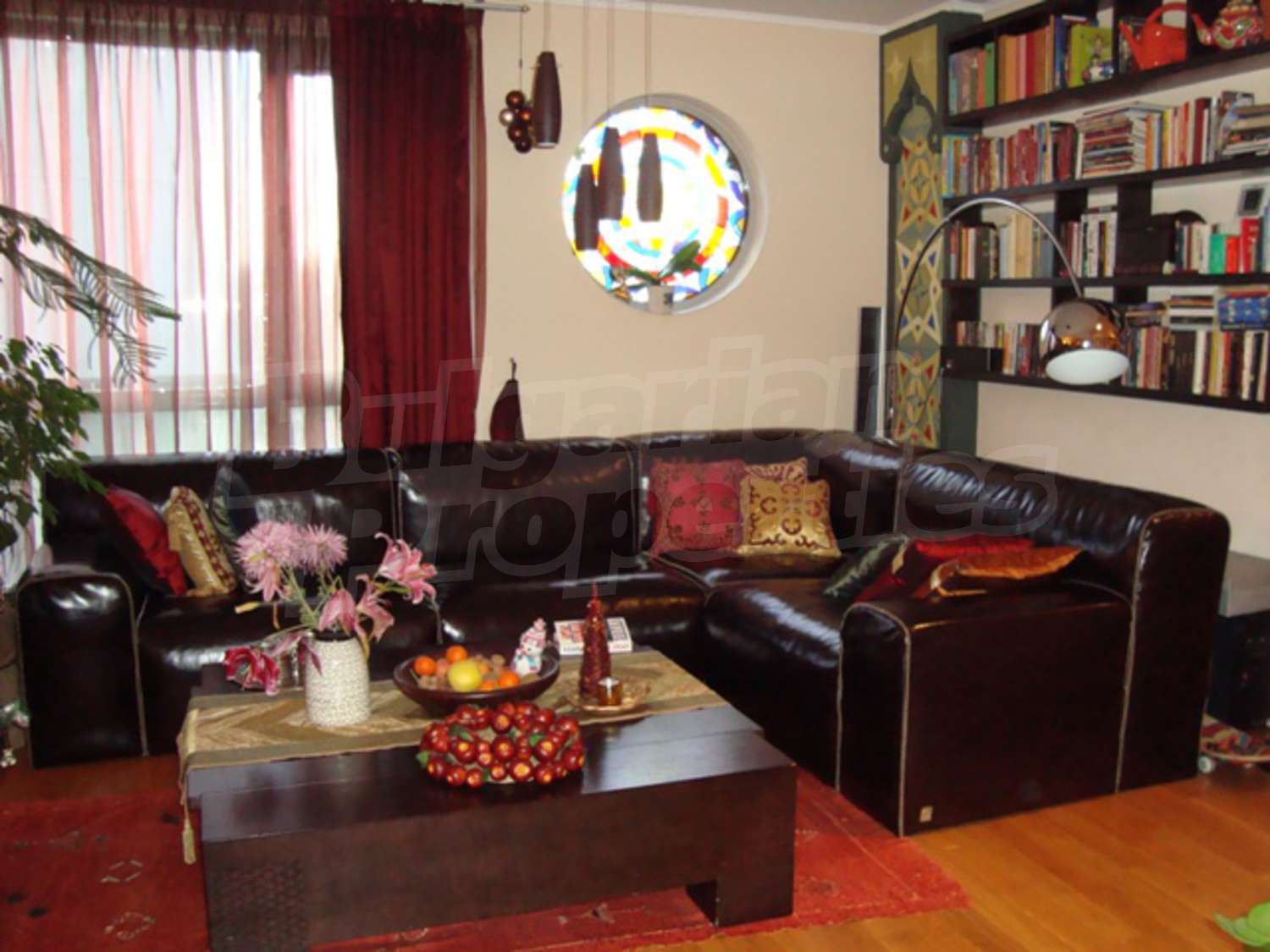 Gallery Picture 10
