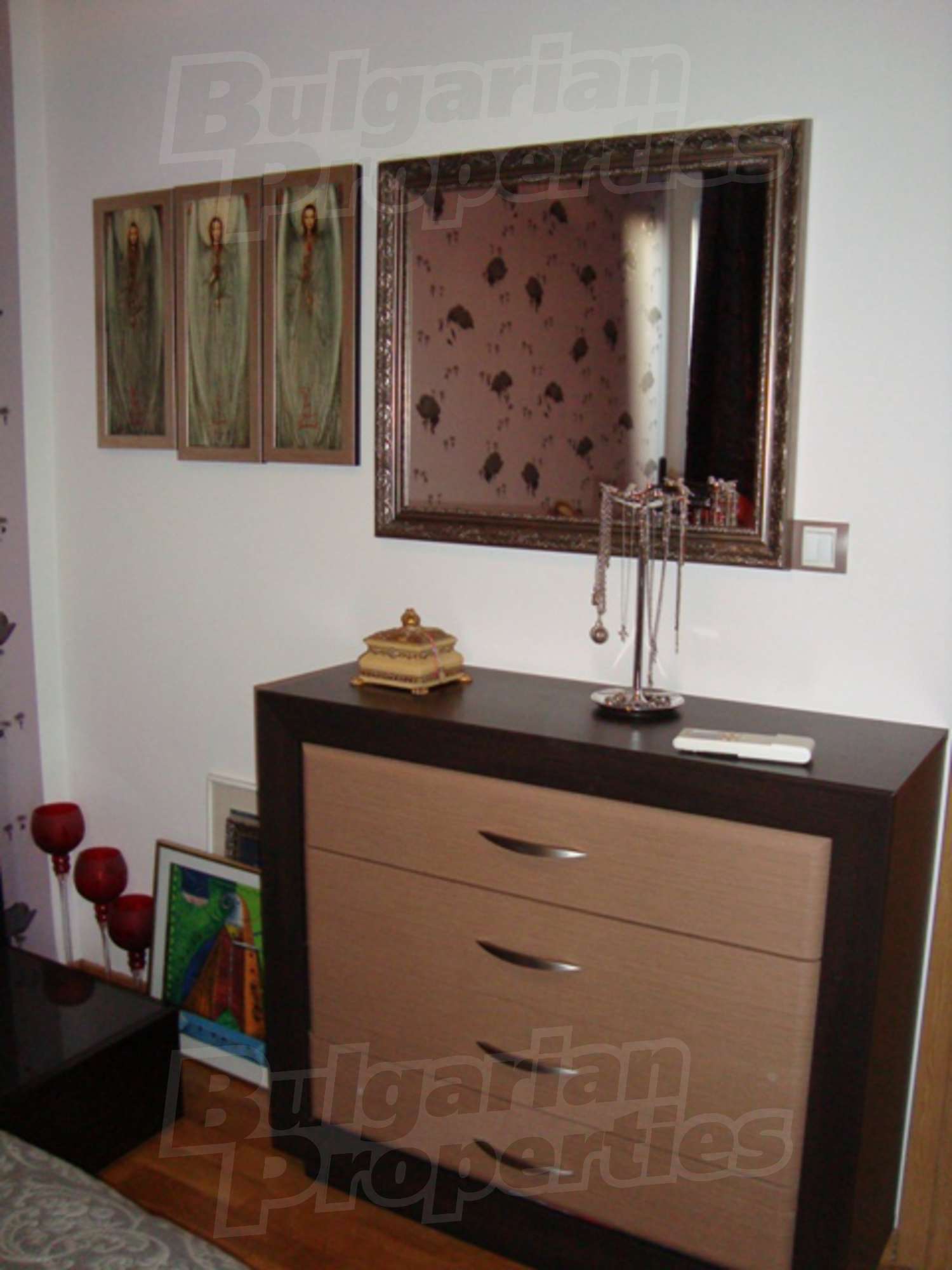 Gallery Picture 17