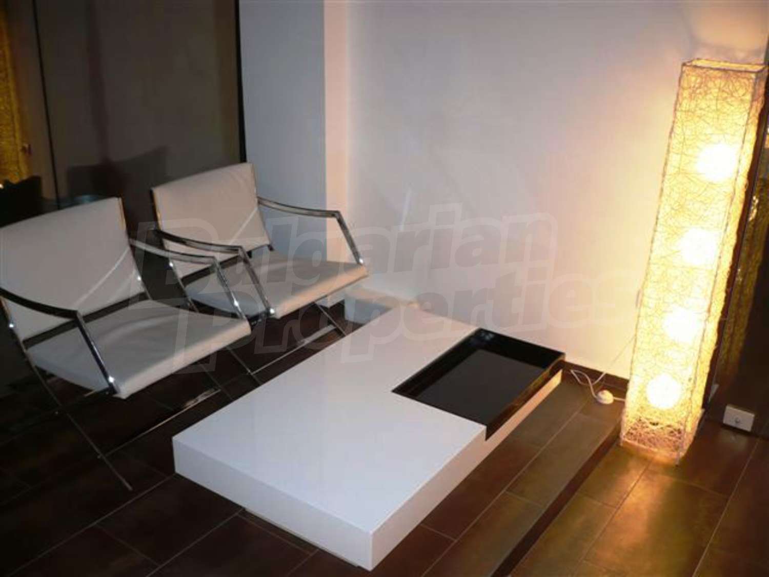 Gallery Picture 5