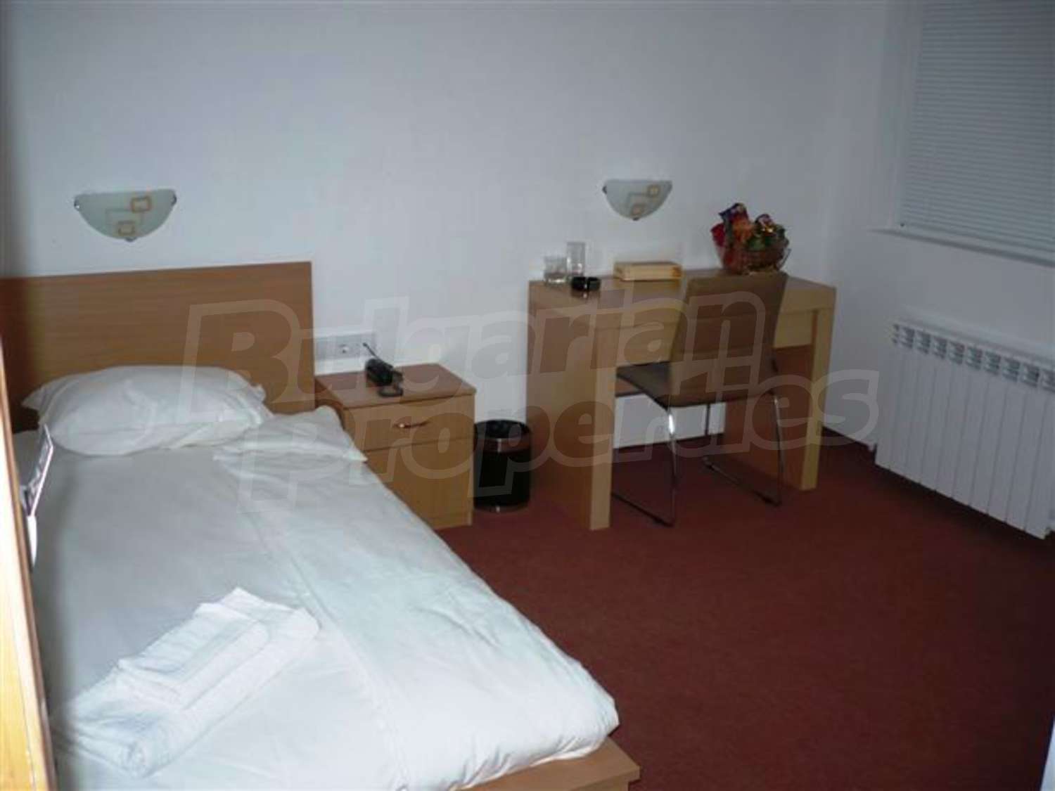 Gallery Picture 10