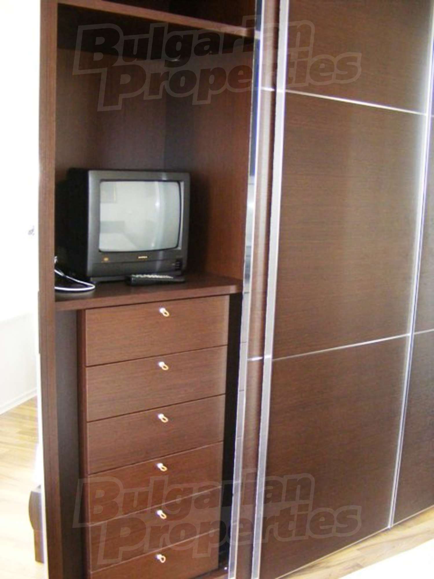 Gallery Picture 16