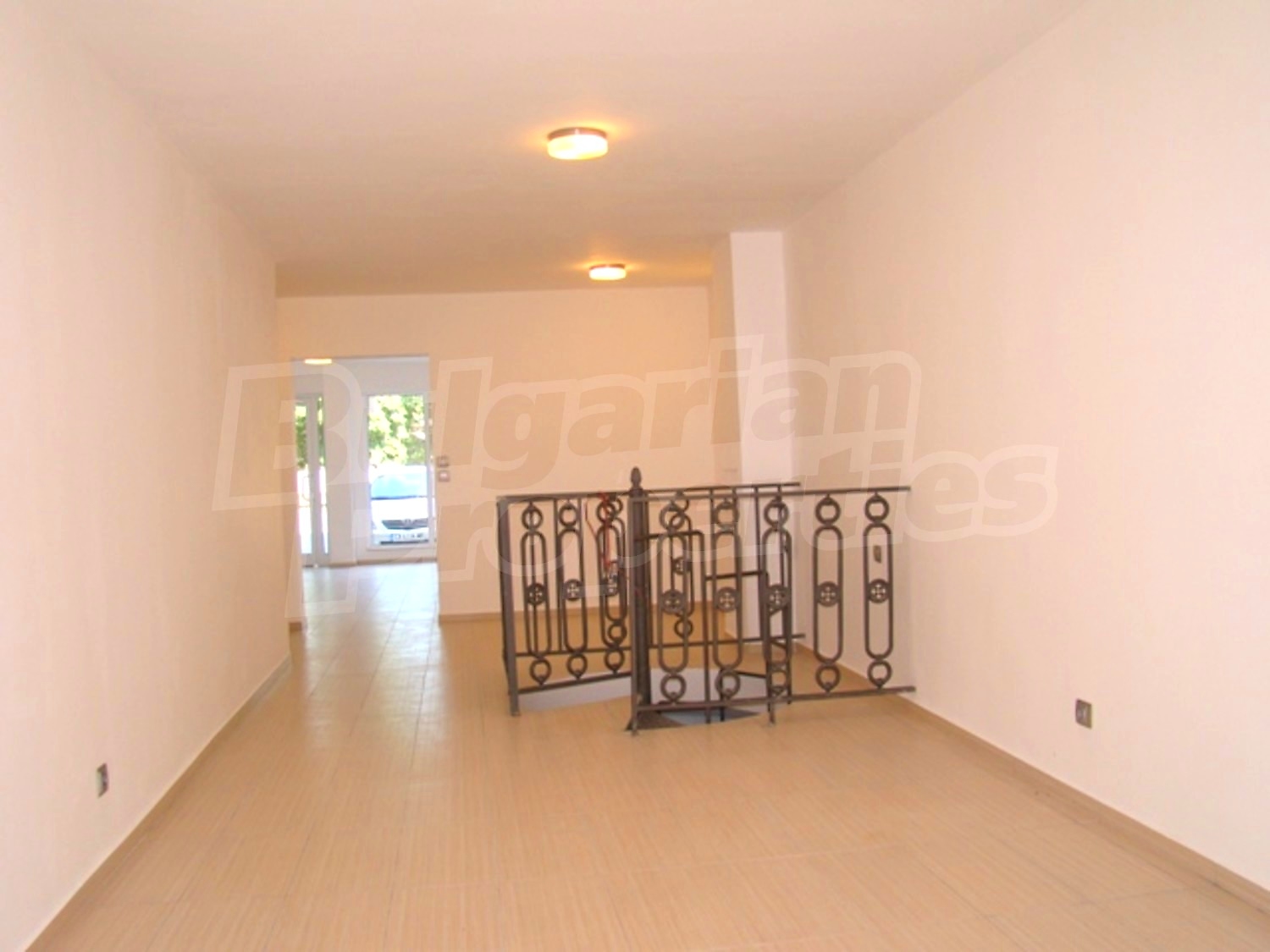 Gallery Picture 8