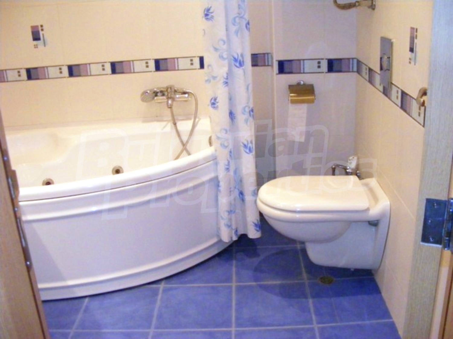 Gallery Picture 10
