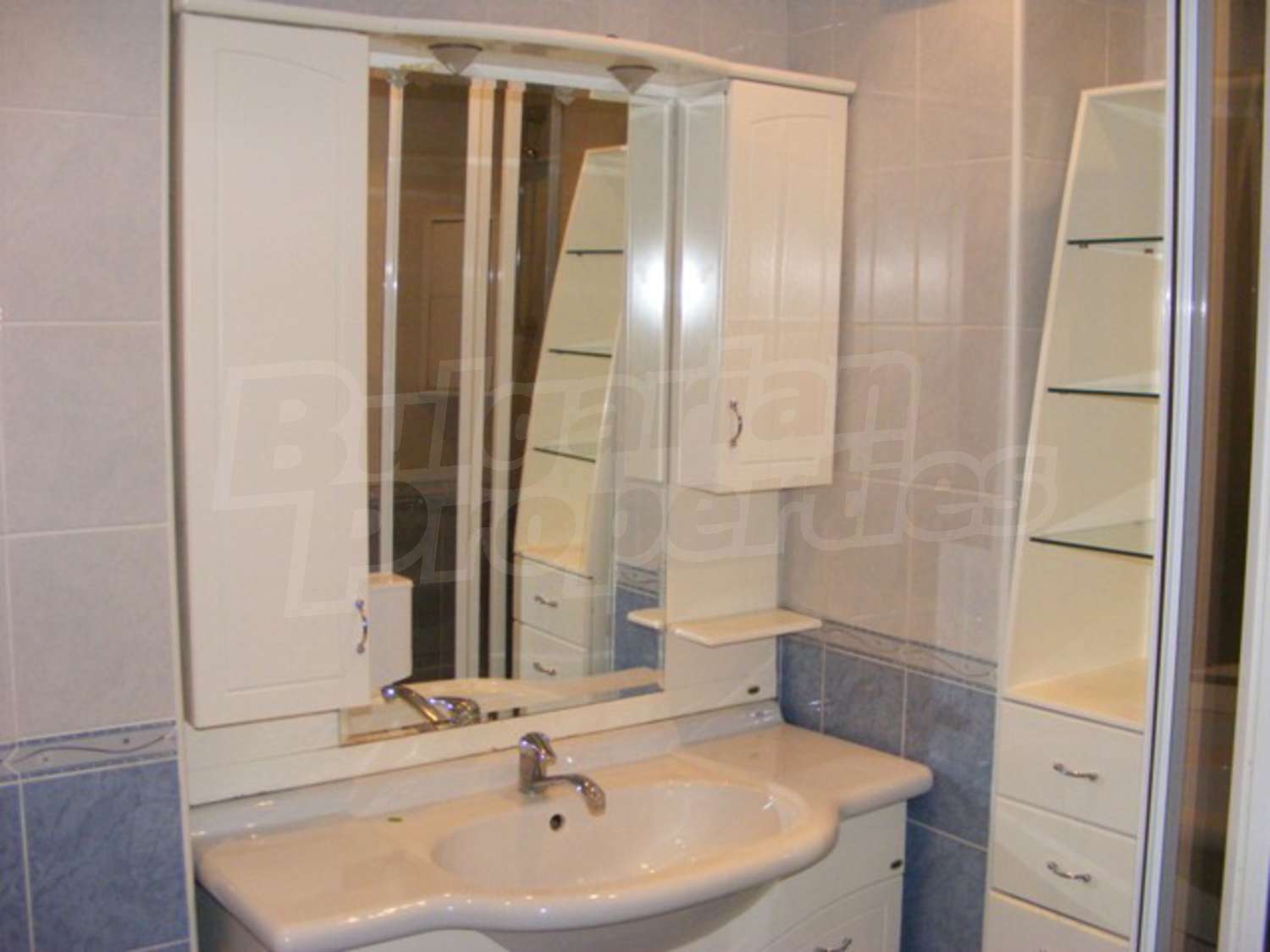 Gallery Picture 17