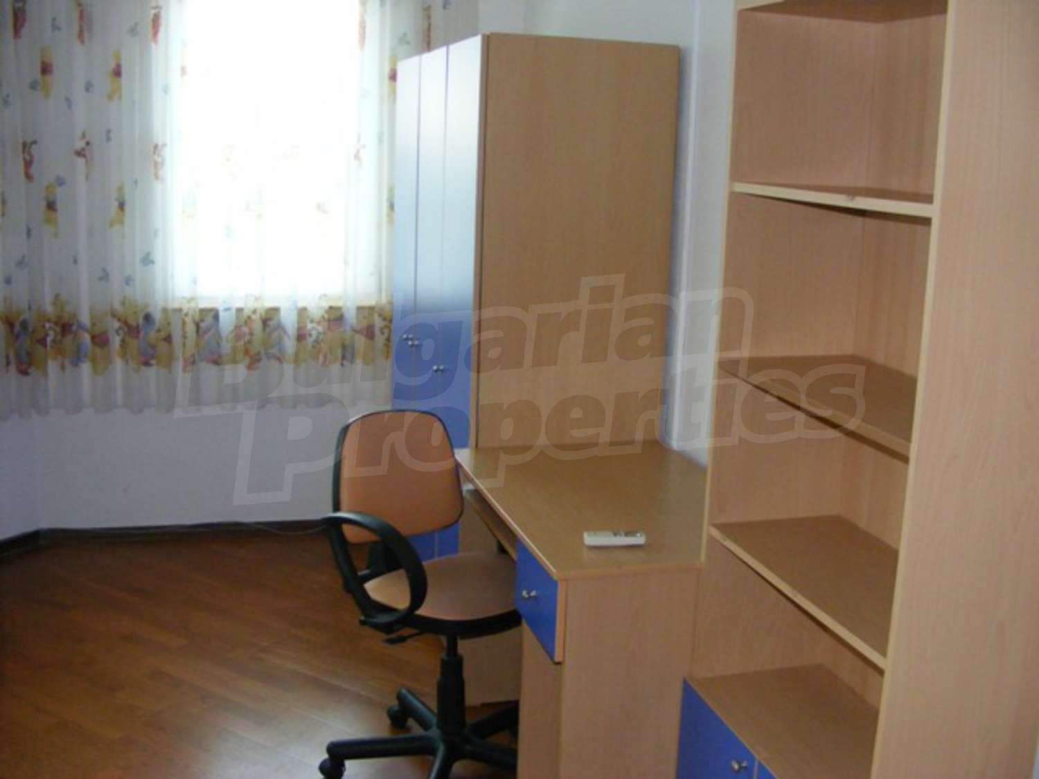 Gallery Picture 9
