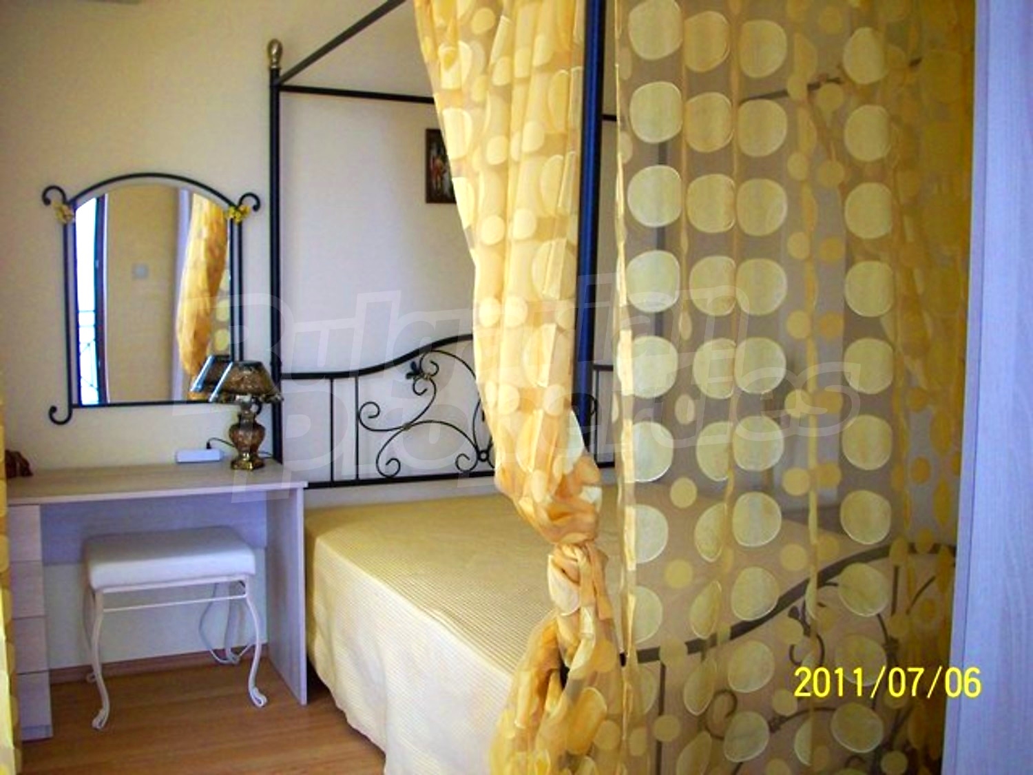 Gallery Picture 22