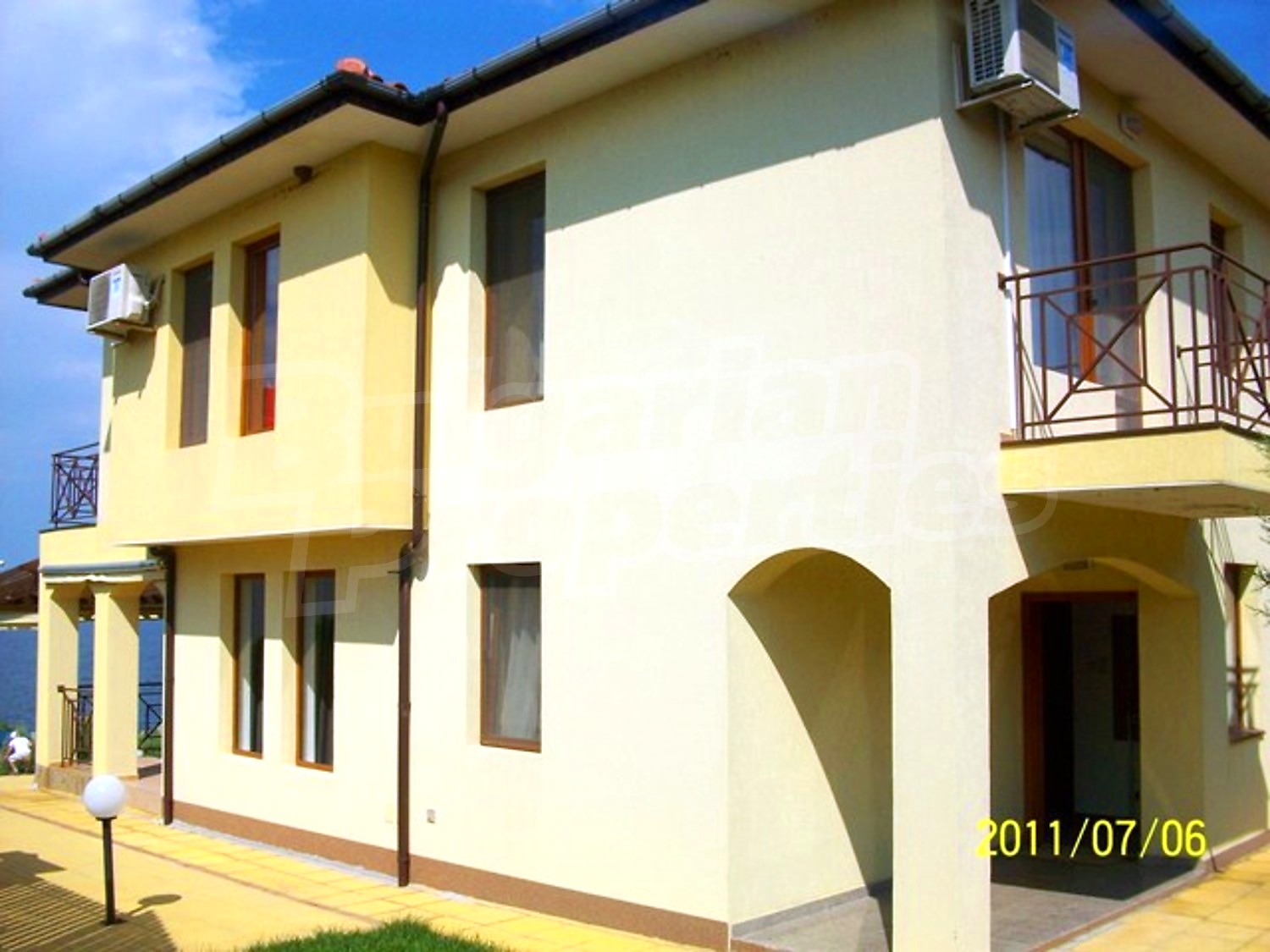 Gallery Picture 3