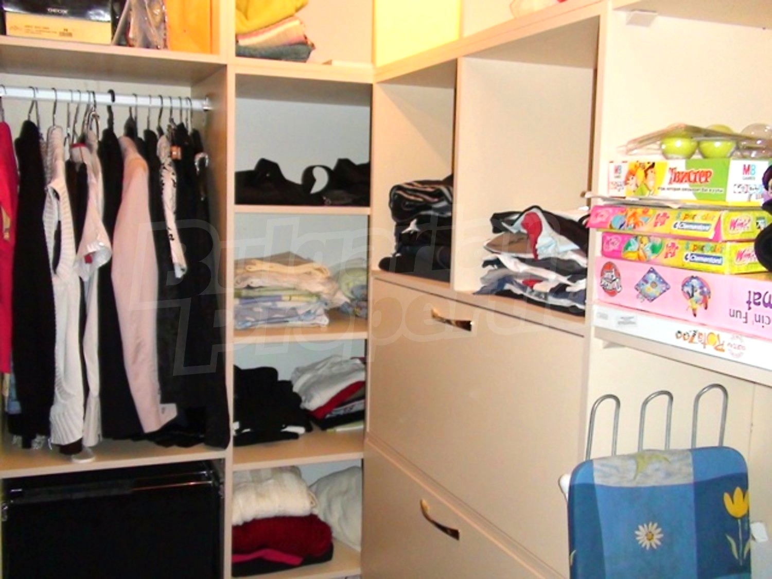 Gallery Picture 12