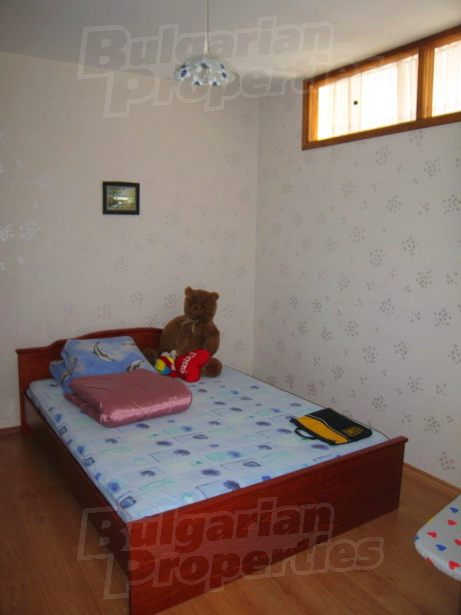 Gallery Picture 9