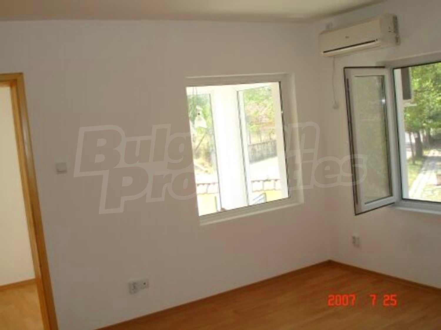 Gallery Picture 12