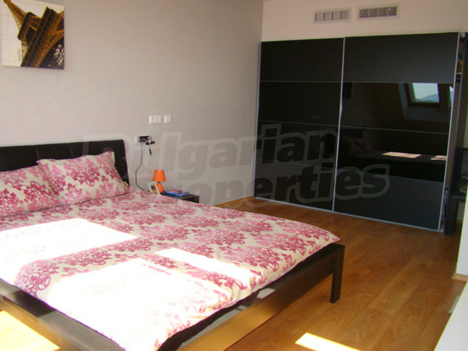 Gallery Picture 21