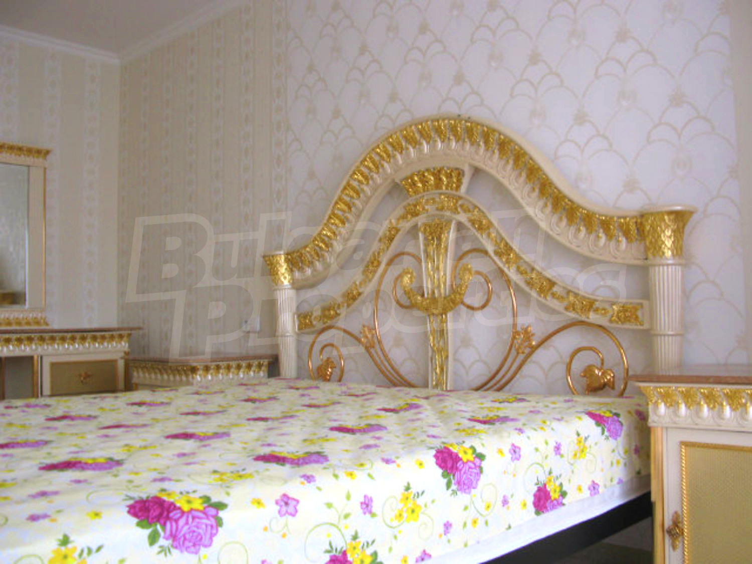 Gallery Picture 13
