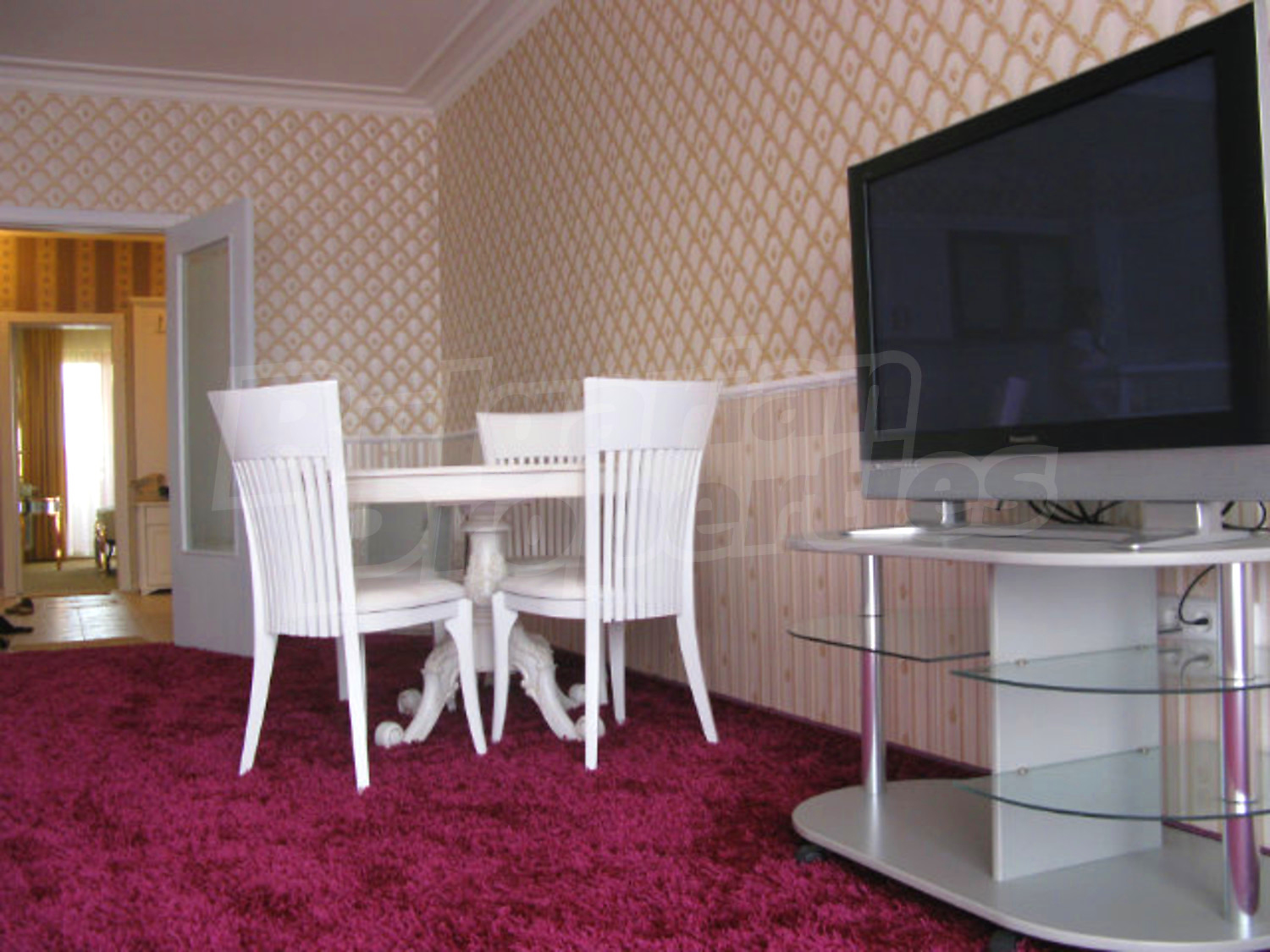 Gallery Picture 8