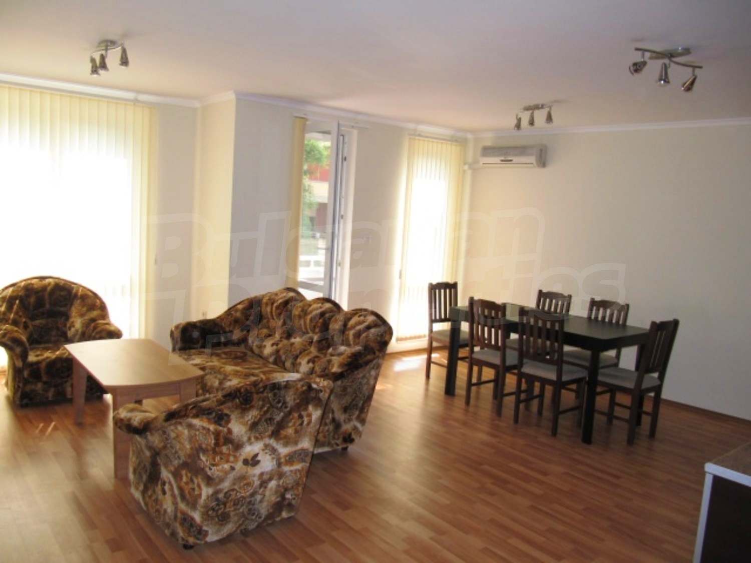 Gallery Picture 4