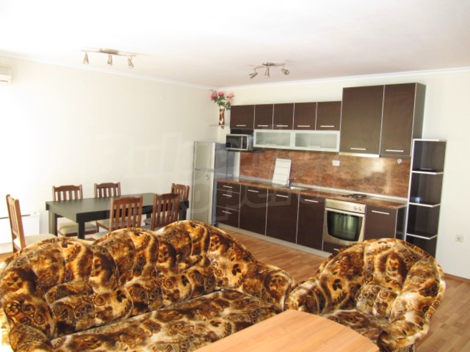 Gallery Picture 8